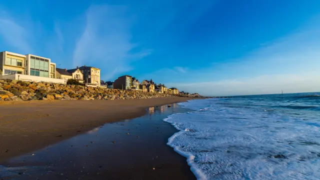 Haus am Strand mit Meerblick