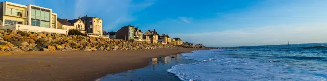 Maison en bord de plage avec vue sur l'océan