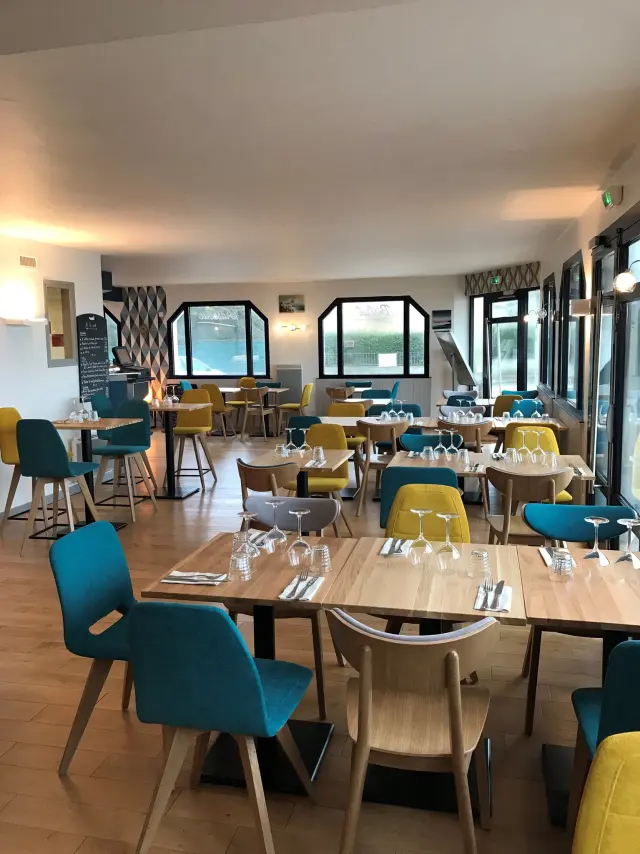 Restaurant la mer ô vent à Hauteville sur Mer