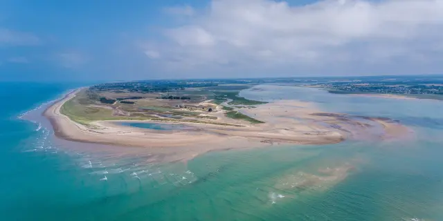 Vue aérienne de la pointe d'Agon