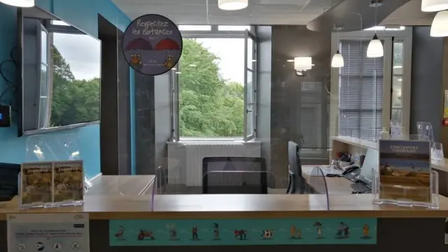 Banque d'accueil de l'office de tourisme de Coutances
