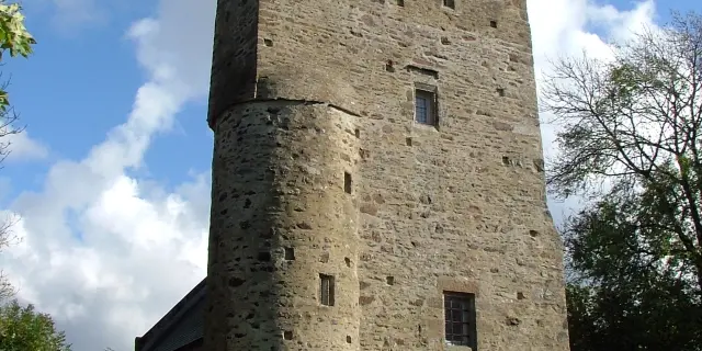 Ermitage Saint Gerbold avec une entrée voûtée