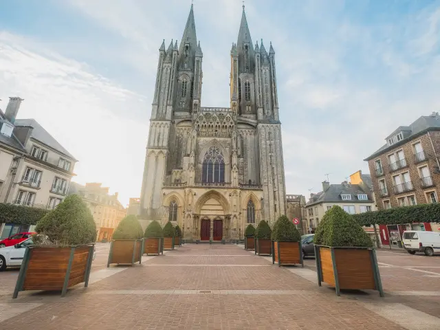 Gothic cathedral with two pointed towers and a detailed facade