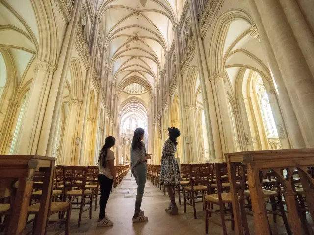 Intérieur de la cathédrale de Coutances