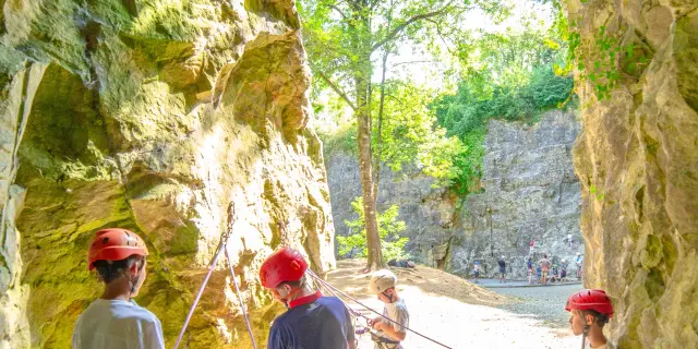 Escalade au site de la carrière de Montmartin sur Mer