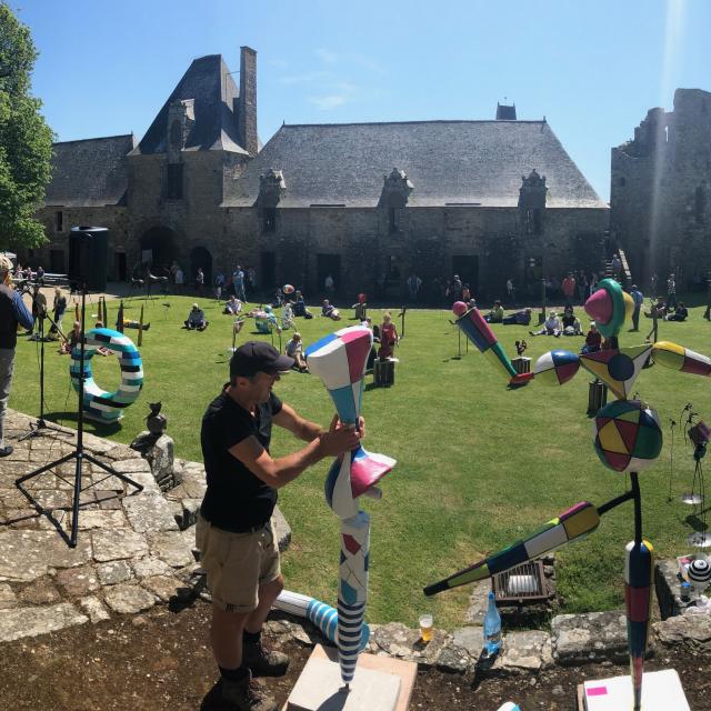 A propos de sculpture au château de Gratot