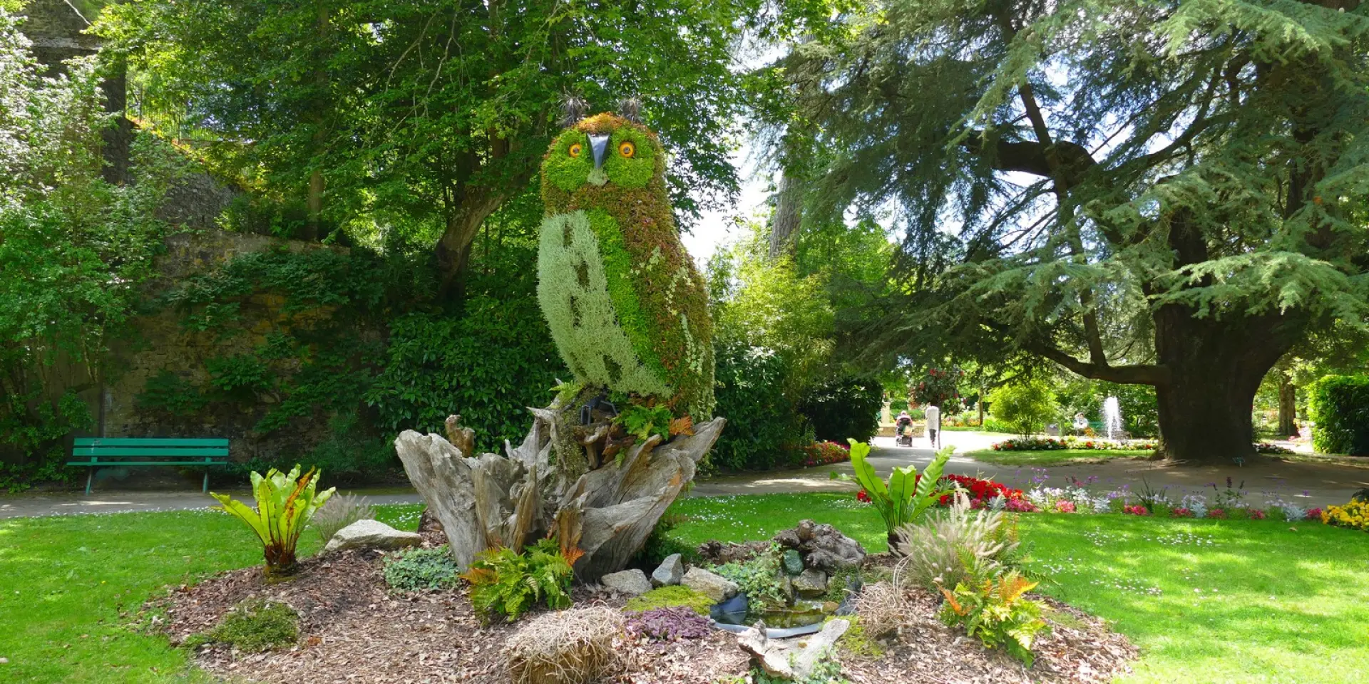 Sculpture végétale au jardin des plantes de Coutances