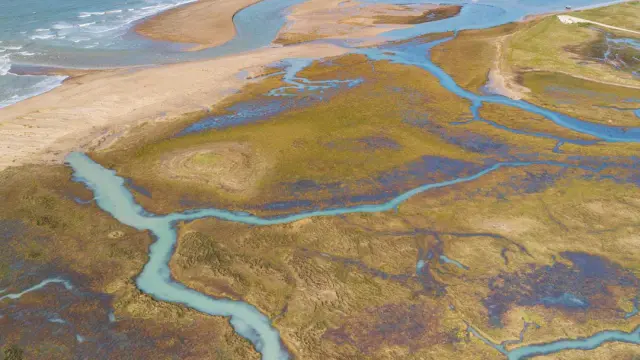 Vue aérienne du havre de Blainville sur Mer : fond d'écran