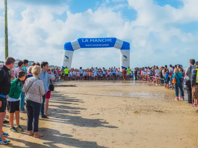 Départ de l'enduro des sables d'Agon Coutainville