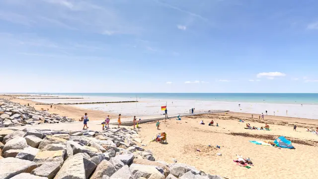 Plage de sable au Passous à Agon-Coutainville