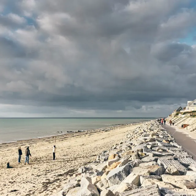 Digue promenade à Agon Coutainville